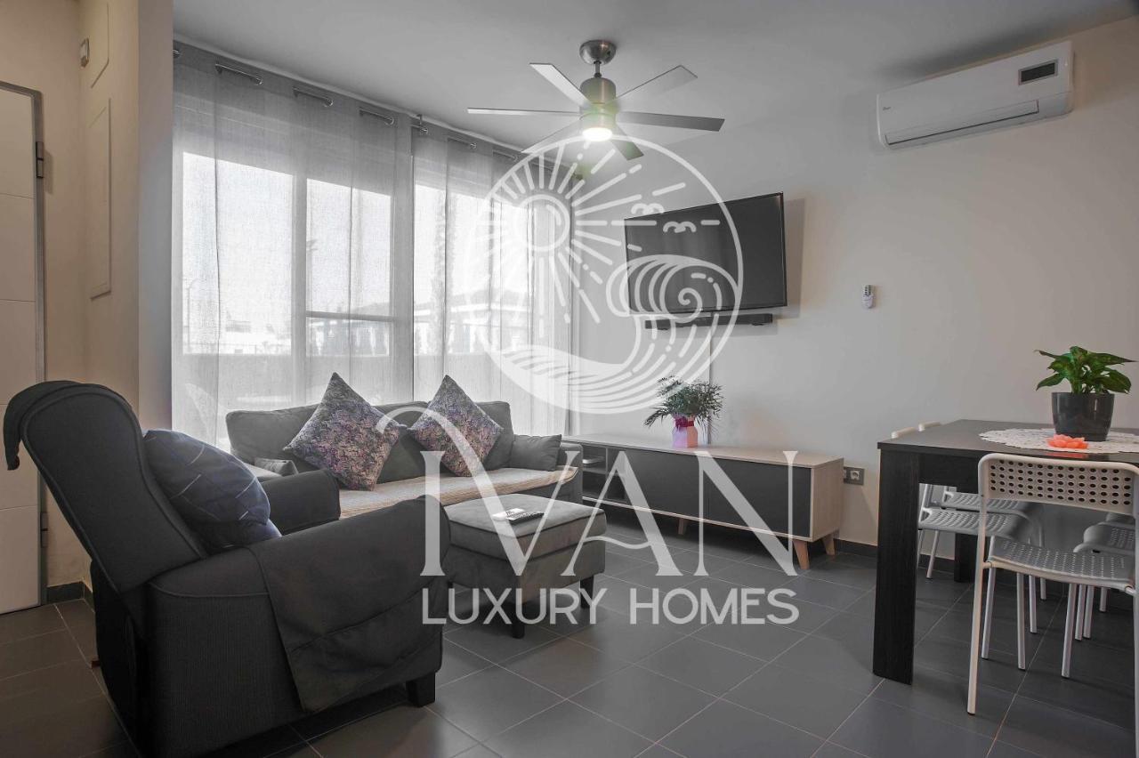 Casa Oromar Ivan Luxury Homes Chalet Adosado オロペサ・デル・マール エクステリア 写真