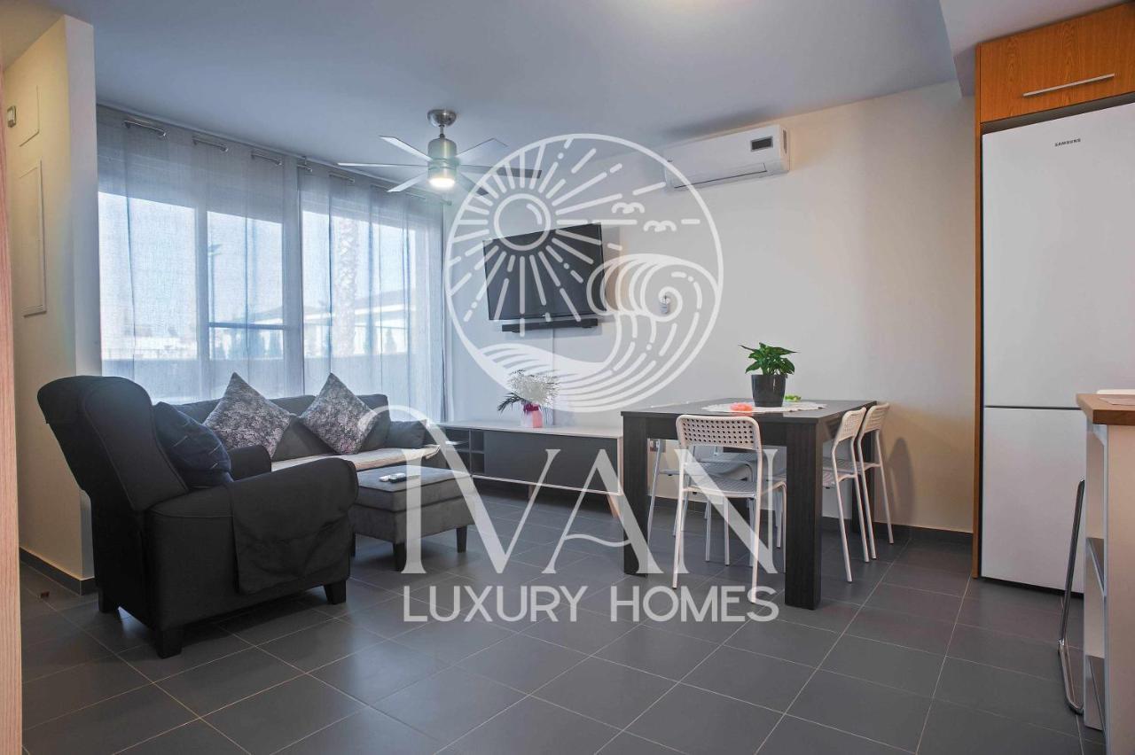 Casa Oromar Ivan Luxury Homes Chalet Adosado オロペサ・デル・マール エクステリア 写真