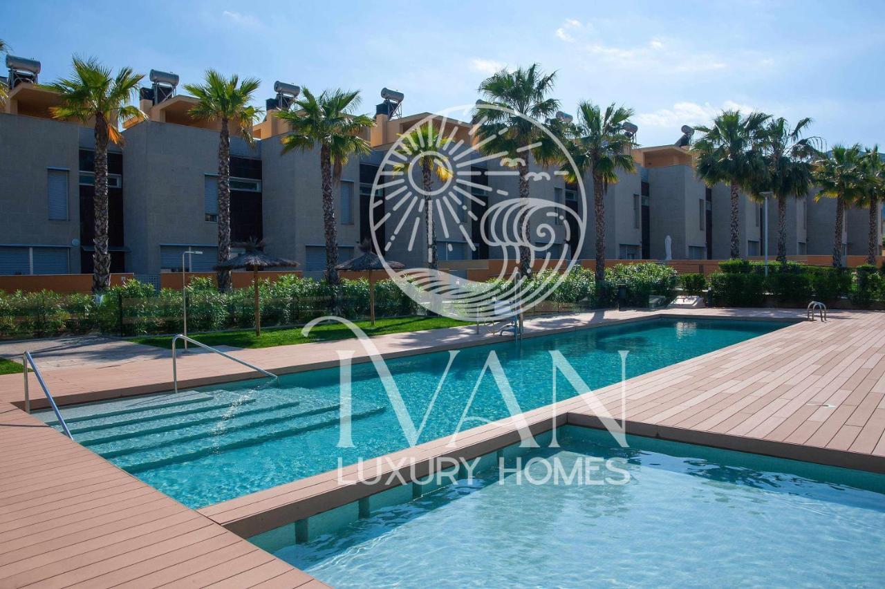 Casa Oromar Ivan Luxury Homes Chalet Adosado オロペサ・デル・マール エクステリア 写真