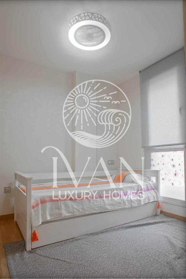 Casa Oromar Ivan Luxury Homes Chalet Adosado オロペサ・デル・マール エクステリア 写真