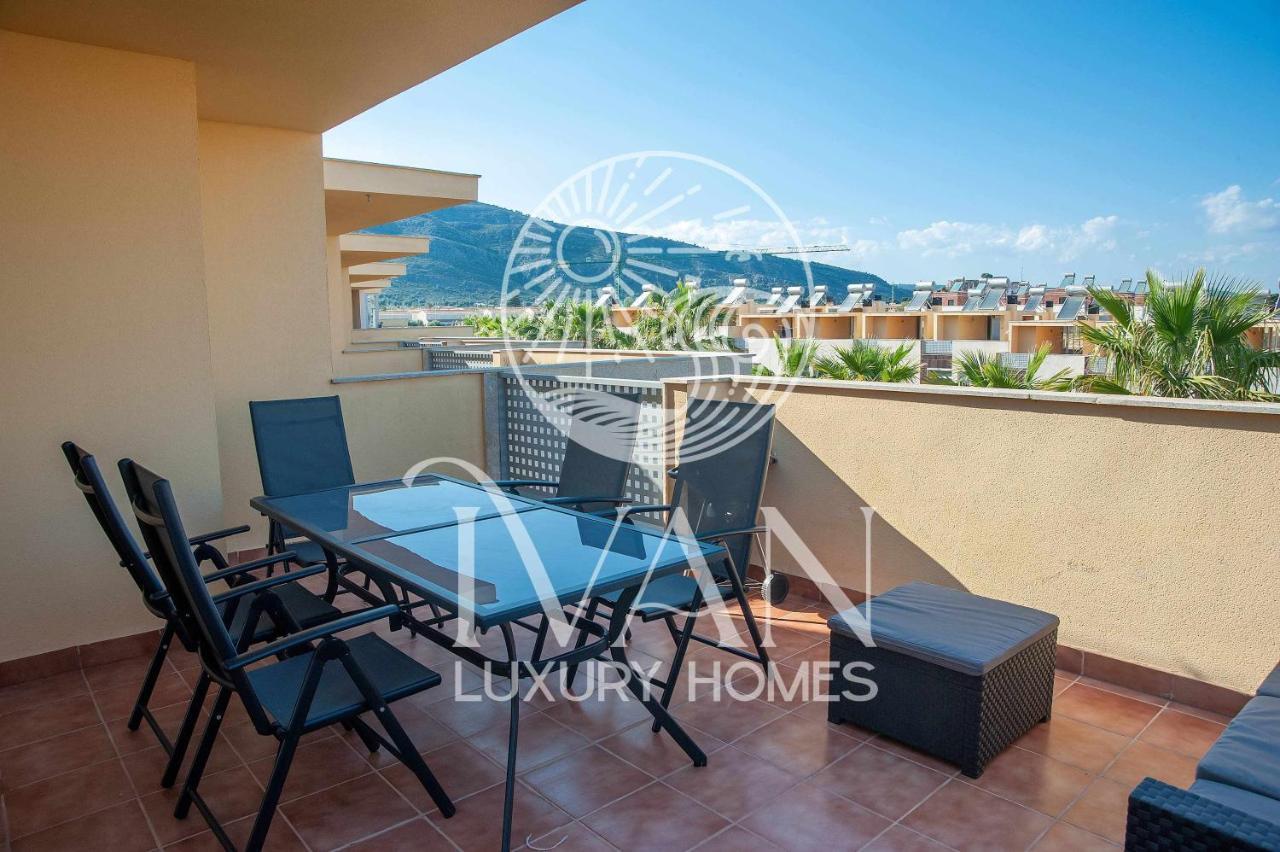 Casa Oromar Ivan Luxury Homes Chalet Adosado オロペサ・デル・マール エクステリア 写真